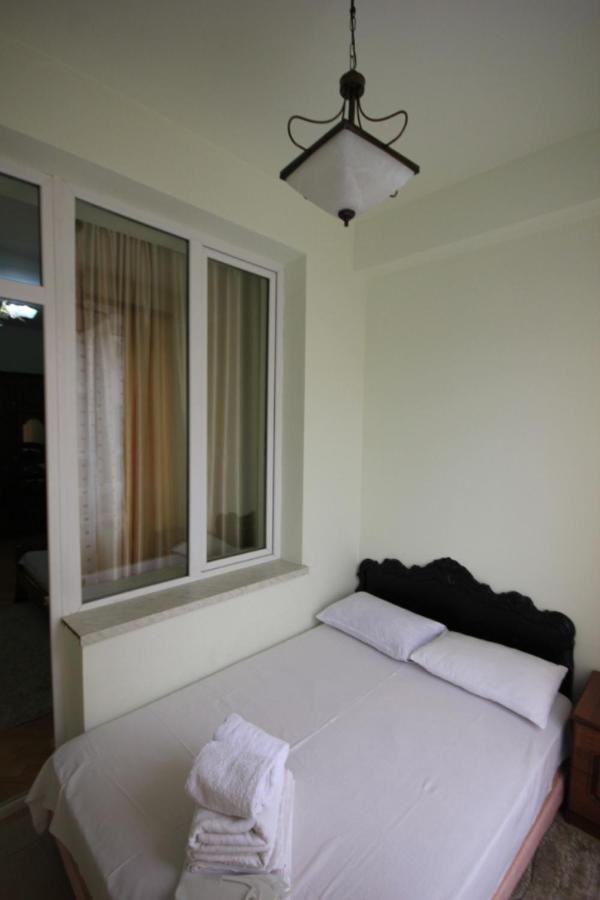 Rent Inn Yerevan On North Avenue Εξωτερικό φωτογραφία
