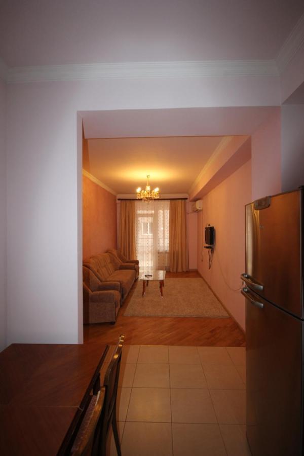 Rent Inn Yerevan On North Avenue Εξωτερικό φωτογραφία