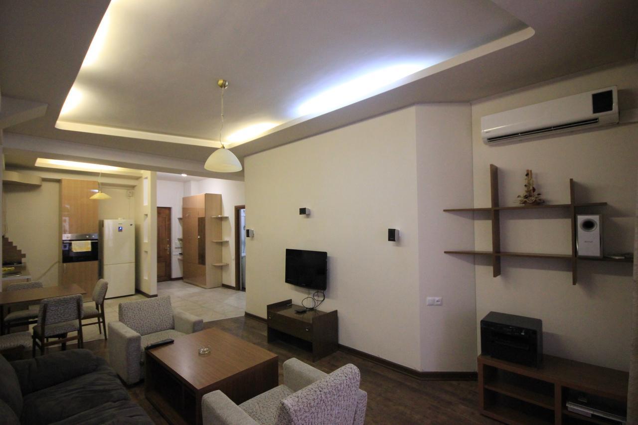Rent Inn Yerevan On North Avenue Εξωτερικό φωτογραφία